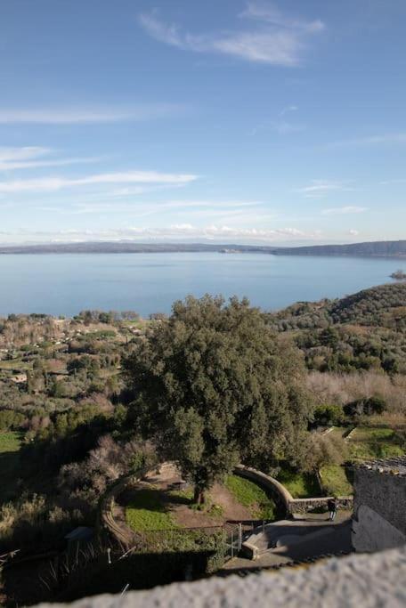 La Terrazza Nel Borgo Lejlighed Bracciano  Eksteriør billede